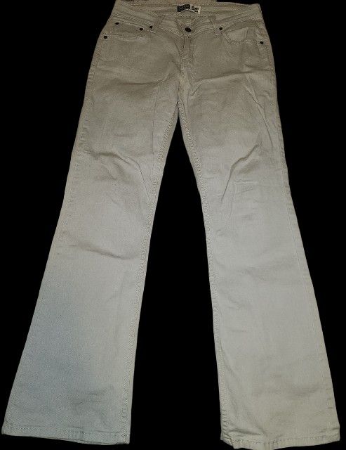 Levi's Signature Low-Rise Bootcut Jeans - Cream (Size 6 M)