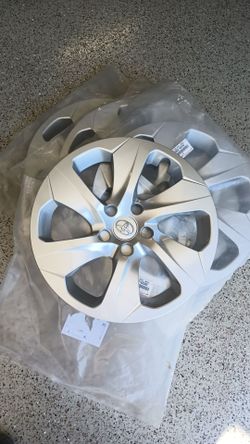 Toyota Hubcaps -NEW