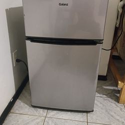 Mini Fridge Like New