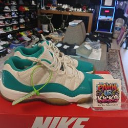 AIR JORDAN 11 RETRO AQUA SAFARI / SIZE 7 / #(580521 143)