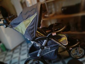 Baby trend stroller with mp3 speakers