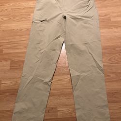 3 Patagonia Men’s Hiking Size 34x41inches Long Color Khaki-Grey-Green 