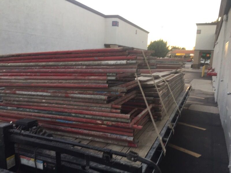 Scaffolding construction plastering stucco eifs monokote dash finish solid and laminated scaffold tract projects