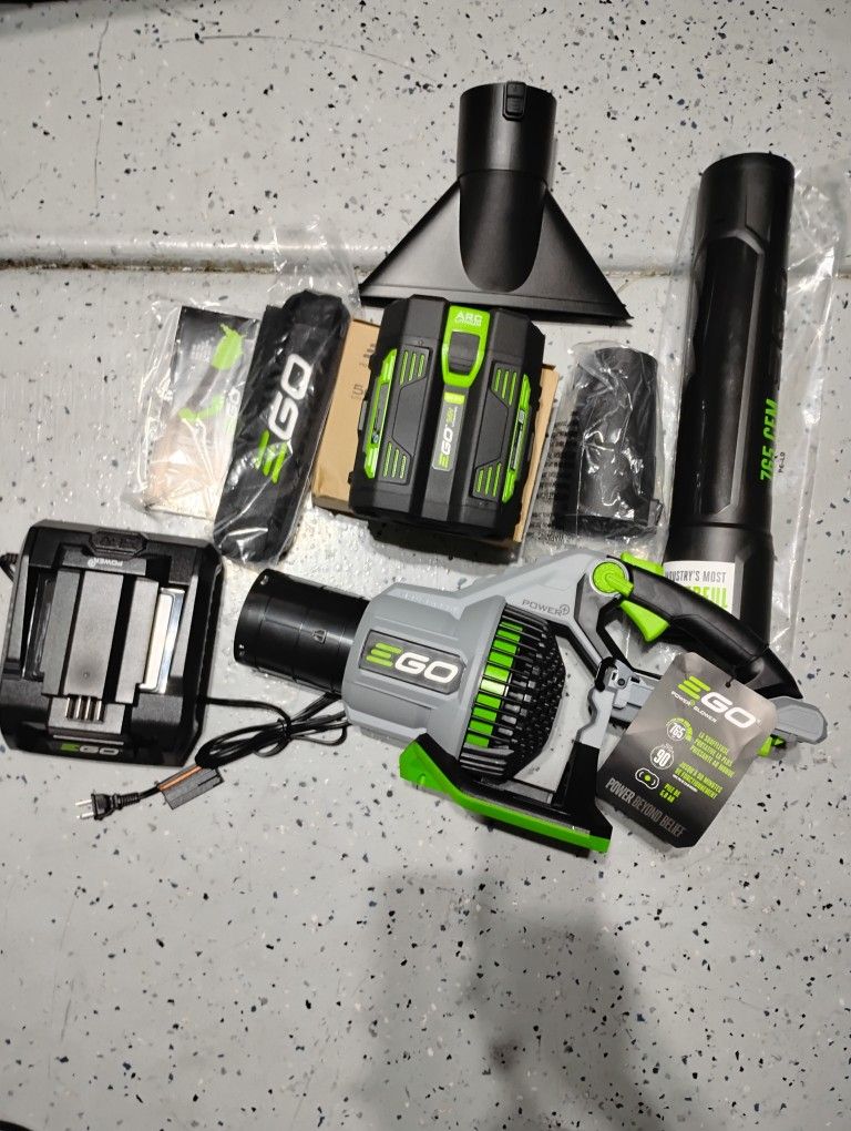 Ego Power+ 56 Volt 765 CFM 200 MPH Leaf Blower (1) 4 Ah Battery And Charger