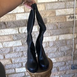 Black Boots Size 8