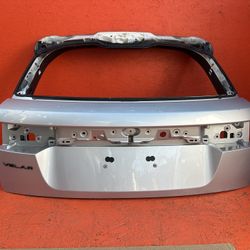 2018 - 2023 Range Rover Velar Liftgate Tailgate Lid Hatch Cover Shell Panel OEM