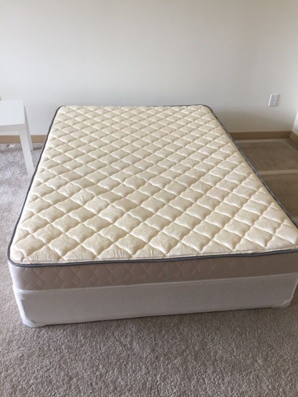 Full size mattress + box spring (available today only)