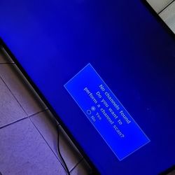 Insignia 50" Tv (NON SMART-TV)