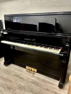 Kawai 52” KDX 900 Upright piano Free delivery and tuning