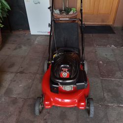 Lawn Mower Yard Machine 173cc 