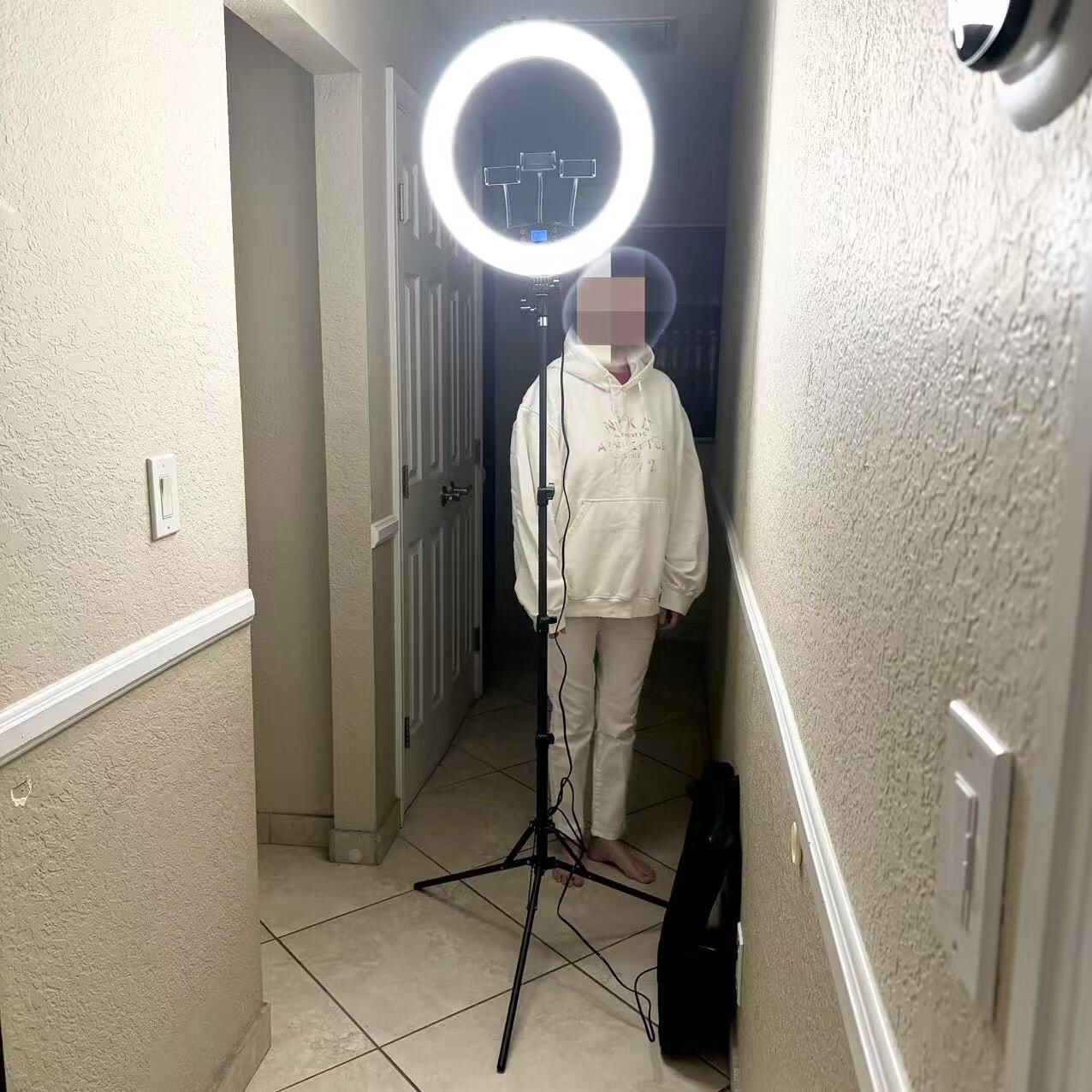 New In Box 19 Inch Large LED Ring Light Tall Adjustable Stand Barber Tattoo Shop Photography Lighting With Controller 