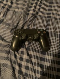 PS4 Controller