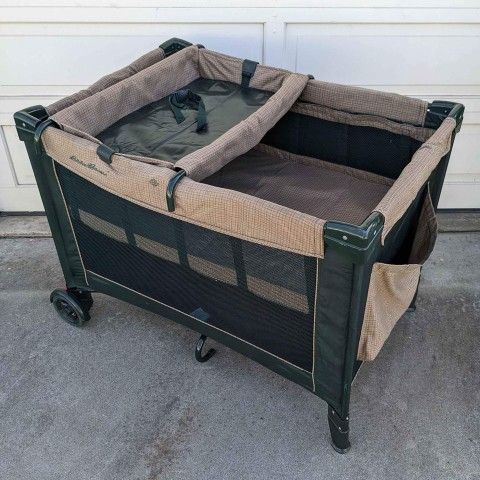 Eddie Bauer Pack-n-Play on-the-go portable folding crib playpen playard