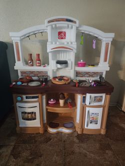 Step 2 play kichen toys