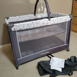Pamo Babe Basinette/play yard 