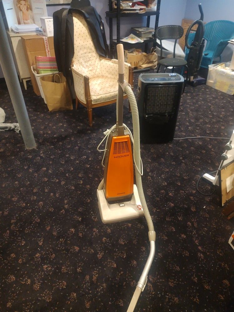 Hoover Upright Corded Vacuum Cleaner