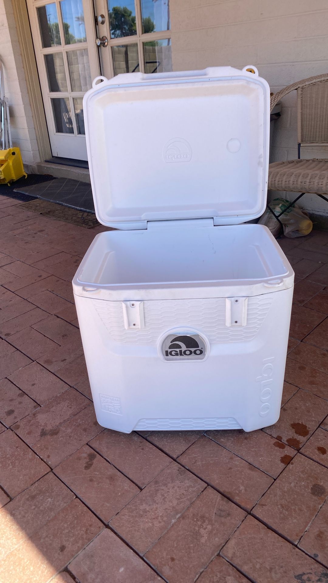 Cooler