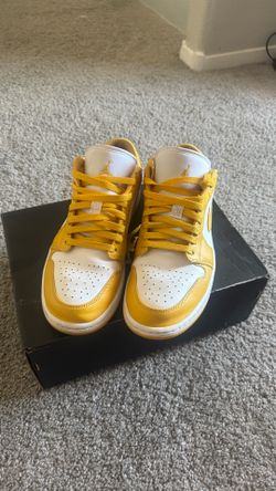 Jordan 1 lows yellow