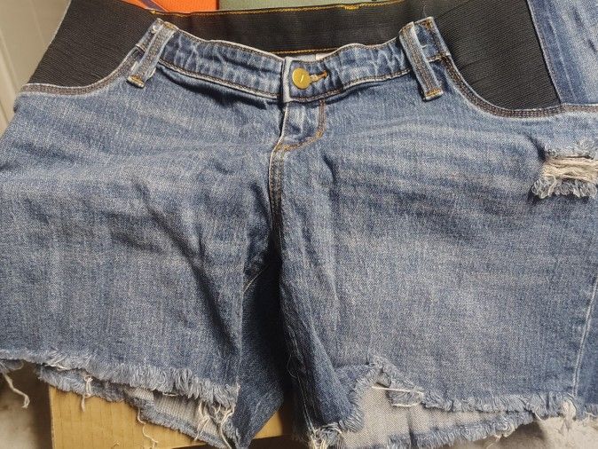 ISABEL Maternity shorts SZ 8