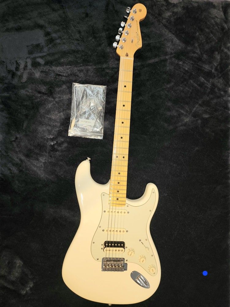 2015 America Fender Stratocaster HSS Shawbucker Guitar