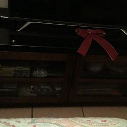 TV. Stand Console