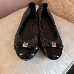Tory Burch Black Leather Patent Toe Cap Sz9