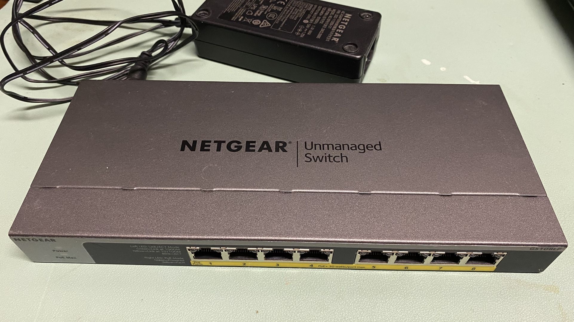 NETGEAR ProSAFE GS108LP 8-Port Gigabit Unmanaged PoE+ Switch with FlexPoE (60W)