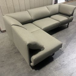 Burrow Range 4-Piece One Arm Sectional – Moss Green 