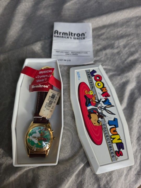 Armitron Looney Tunes "Foghorn Leghorn" musical watch