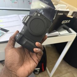 Canon Eos R With Battery grip