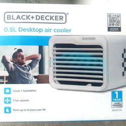 Black & Decker NEW Portable Desktop Air Cooler Humidifier 1.7lbs (8 hrs on 1 fill) 7.6"x 6.25"