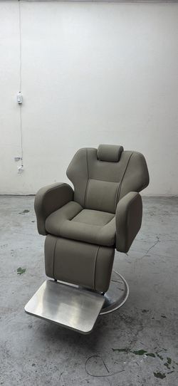 Barber chair