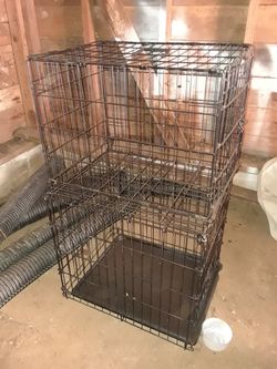 Dog kennels / houses and cages it has 2 doors also I will clean it