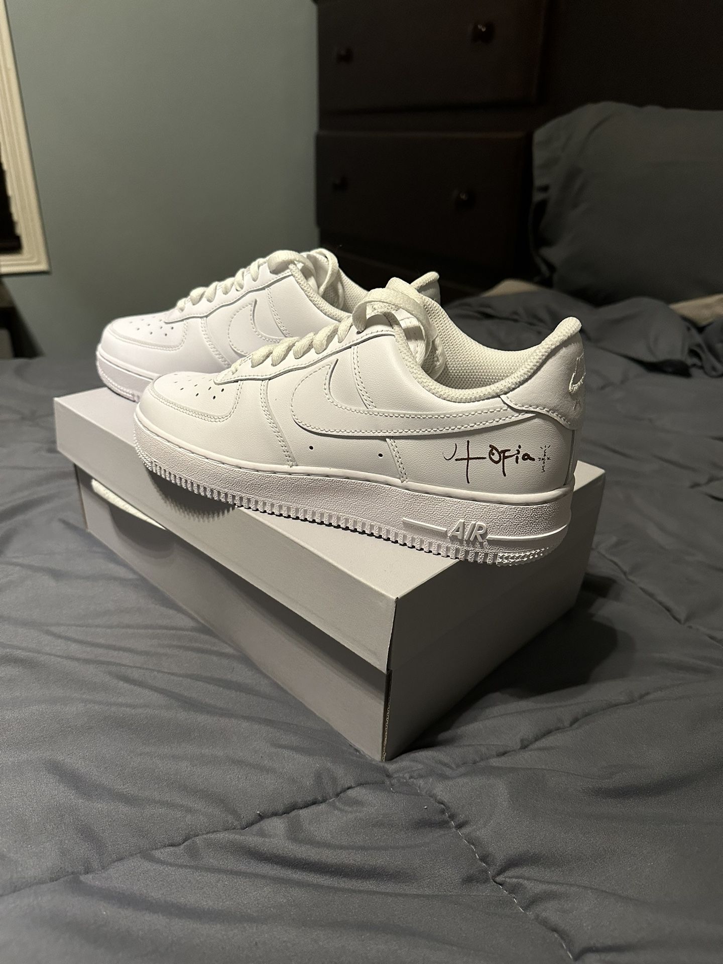 Travis Scott Cactus Jack Utopia Edition - www.disolcolor.com