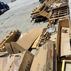 Free Pallets & Cardboard 
