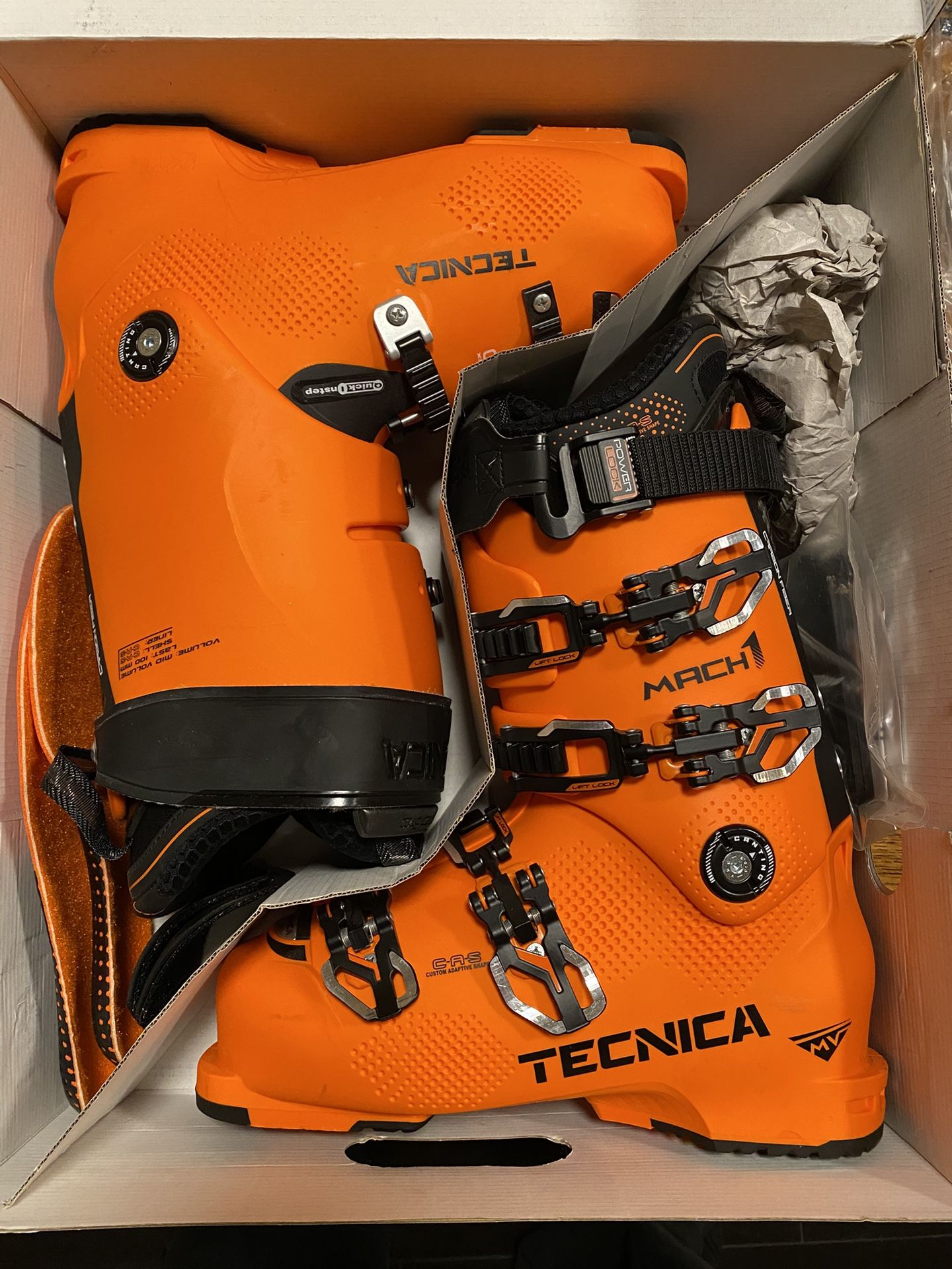 Tecnica MV 130 Ski Boots (25.5) BARELY USED