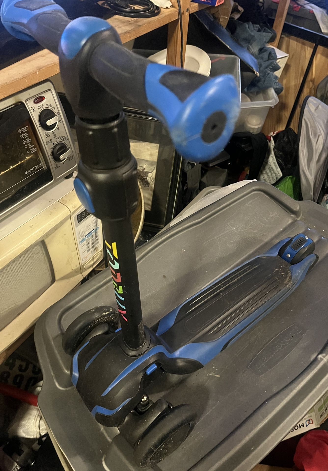 TONBUX Kids Scooter, Light Up 3 Wheel Kick Scooters for Kids 3-5