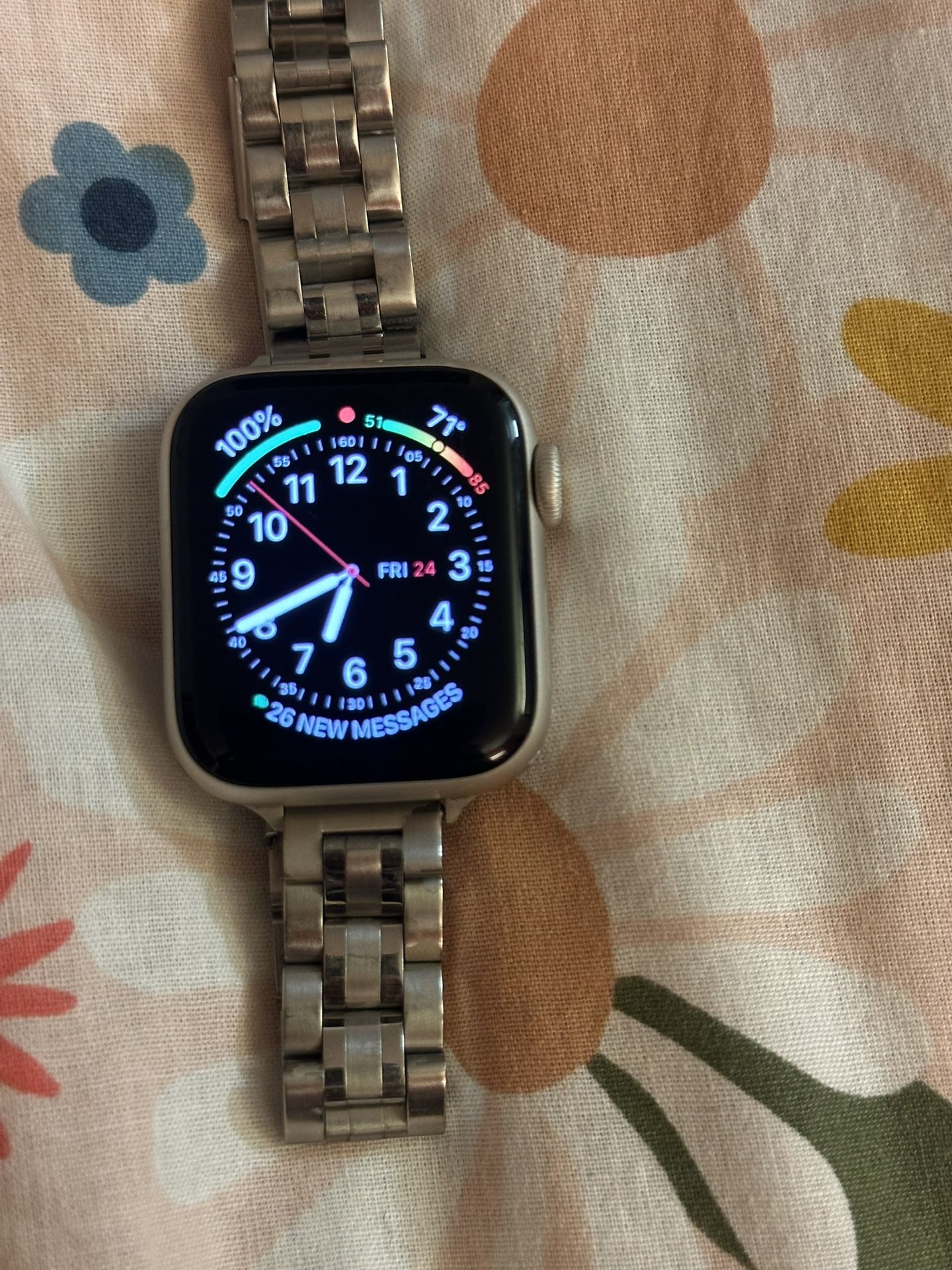 Apple Watch SE (GPS) (2nd Generation)