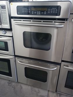 GE 27" stainless steel double wall oven - Free delivery