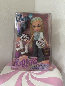 BRATZ COLLECTORS CLOE DOLL SET