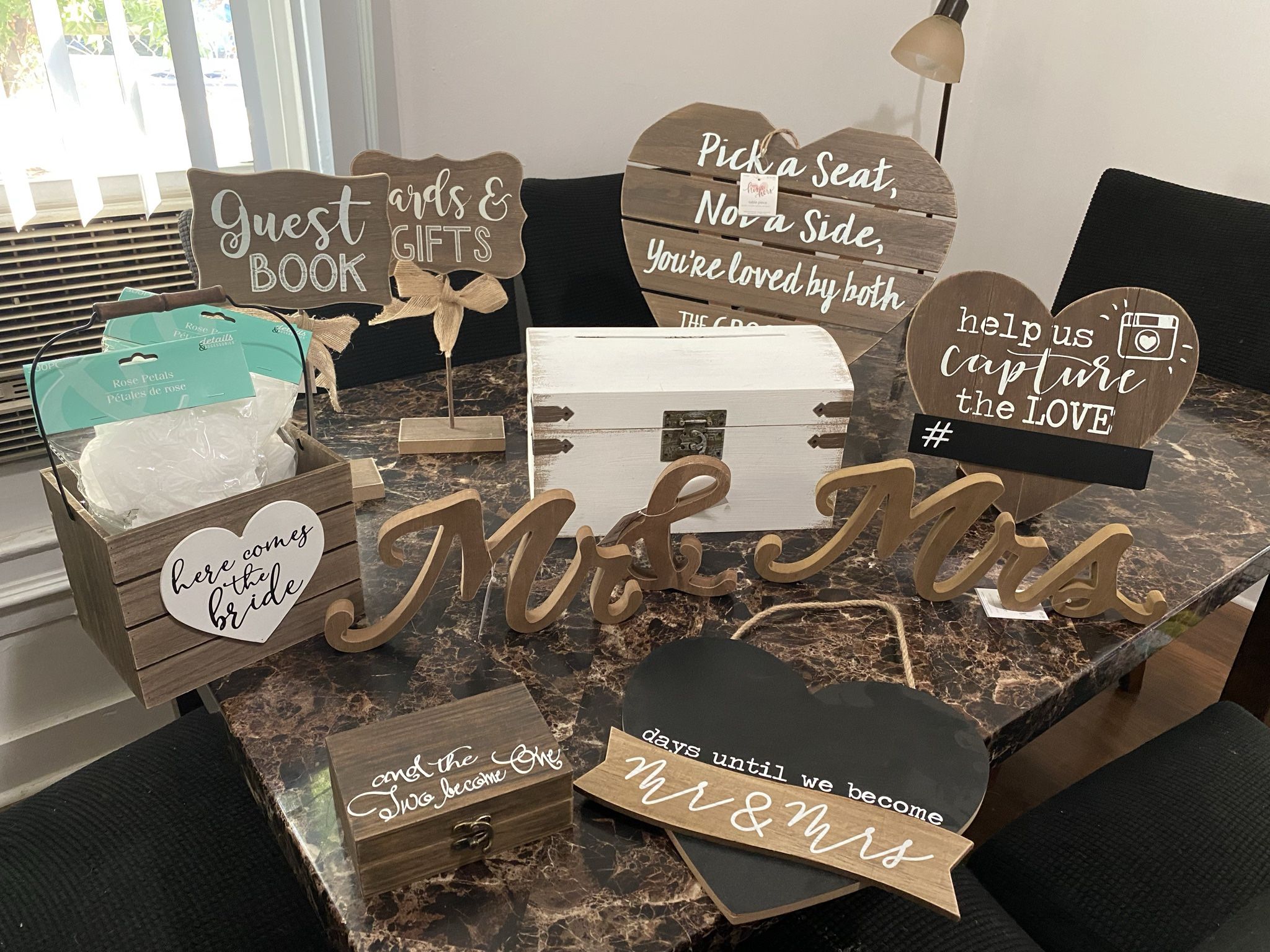 Hobby Lobby Wedding Decor for Sale in Hemet, CA OfferUp