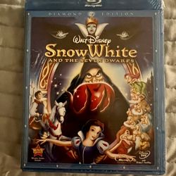 Disney’s Snow White Blu-ray 