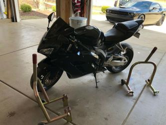 2ÕÔ4 Honda CBR1000RR Muscle motorcycle For Sale
