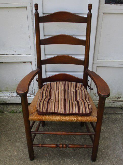 HIGH QUALITY Antique Wicker Chairs 