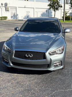 Infiniti Q50 Sedan Silver 56k miles