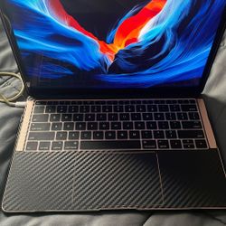 MacBook Air Retina Fingerprint With Case, Cooling Pad And Original Charger.