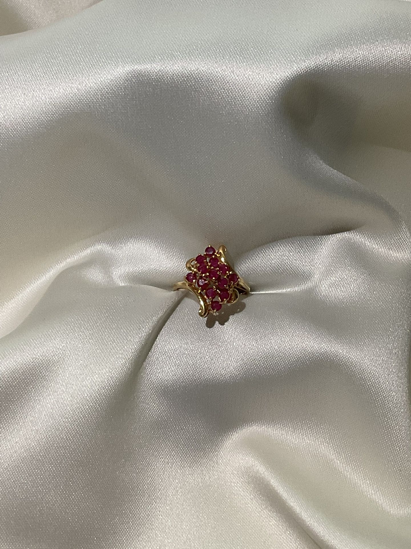 10k Gold Ruby Cluster Ring