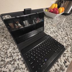 Vankyo s20 10" Tablet w/keyboard