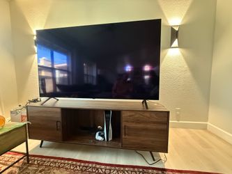 Tv console