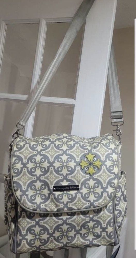 Petunia Pickle Bottom Diaper Bag in Breakfast Berkshire